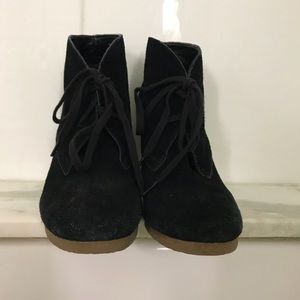 Aldo - black suede - lace up booties - sz 8.5/9